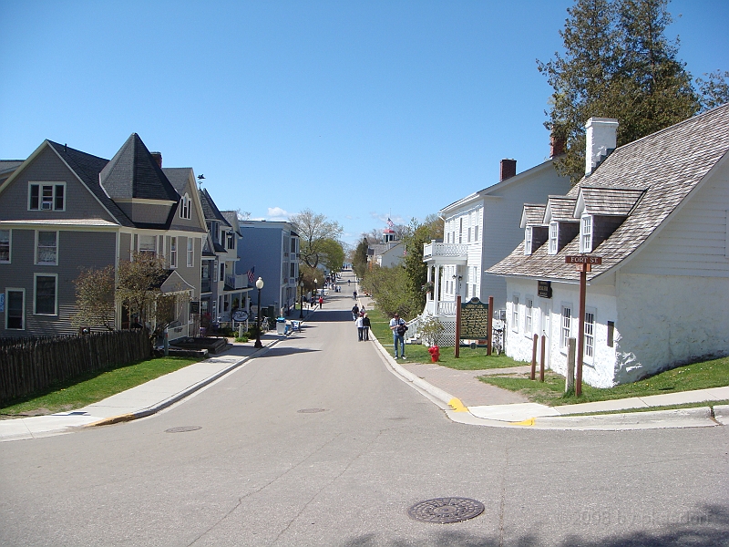 108 Memorial Day [2008 May 23].JPG - Scenes from Mackinac Island.